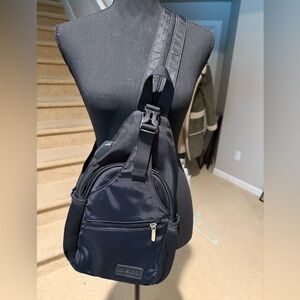 Lovevook convertible sling backpack